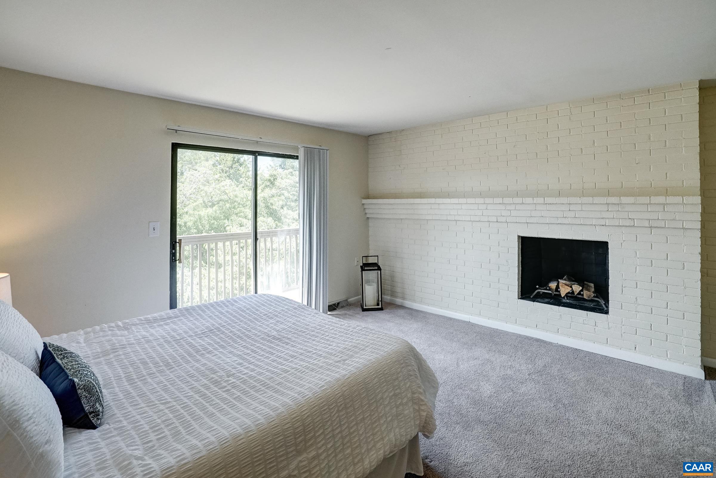 239 HARVEST DR, CHARLOTTESVILLE, Virginia 22903, 2 Bedrooms Bedrooms, ,2 BathroomsBathrooms,Residential,239 HARVEST DR,677918 MLS # 677918