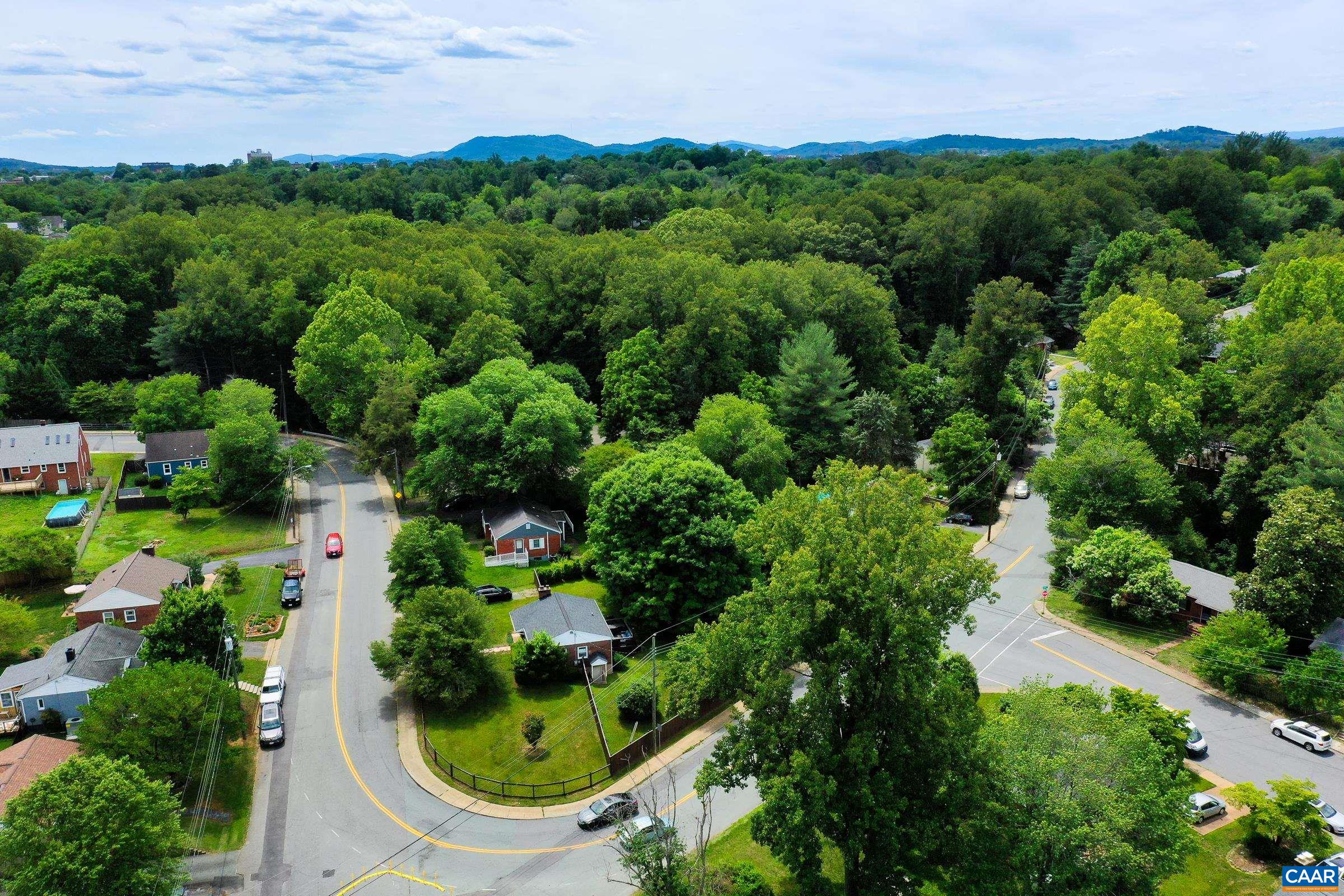 1014 SHERIDAN AVE, CHARLOTTESVILLE, Virginia 22901, 2 Bedrooms Bedrooms, ,1 BathroomBathrooms,Residential,1014 SHERIDAN AVE,677926 MLS # 677926