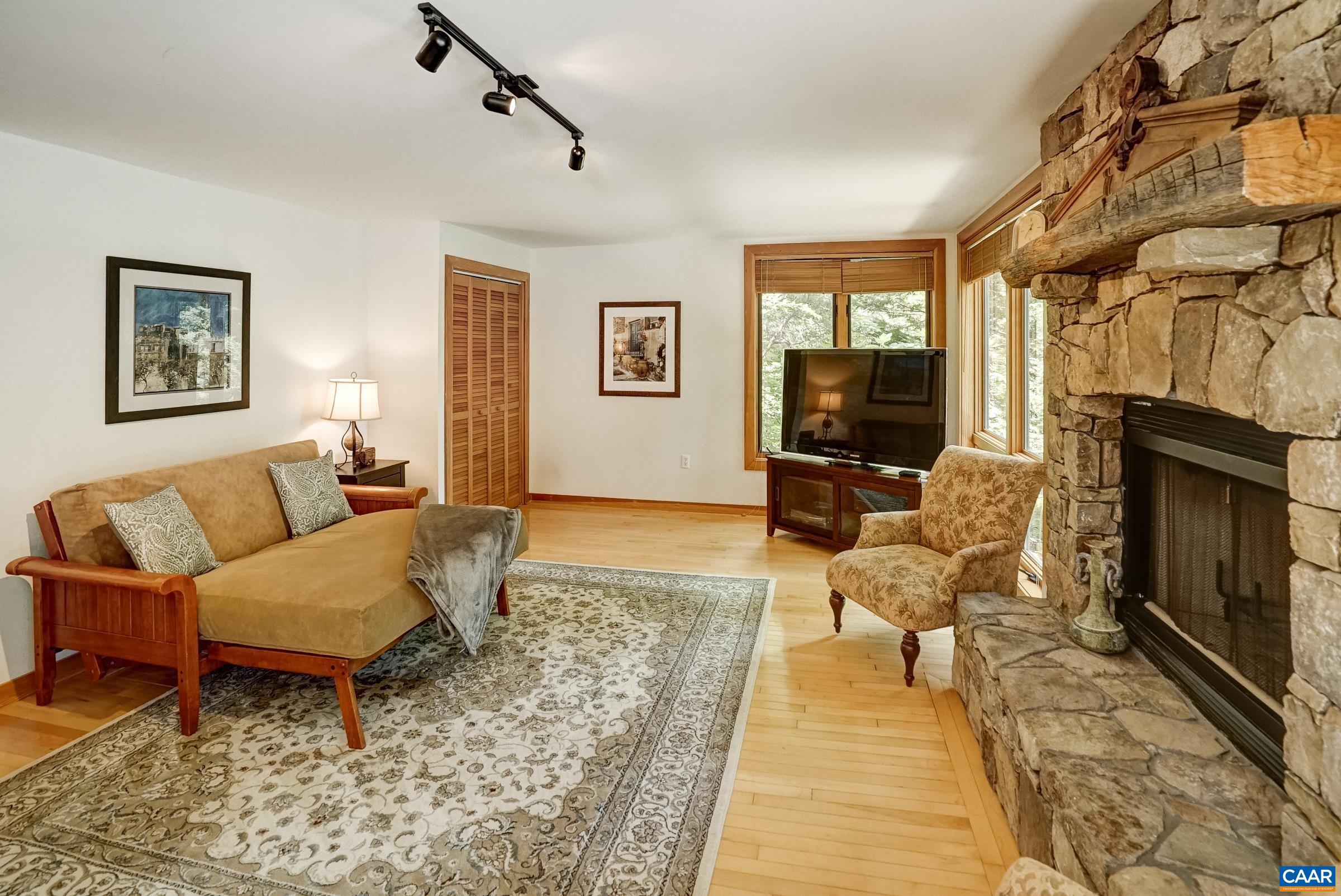 136 HOODED WARBLER LN, NELLYSFORD, Virginia 22958, 3 Bedrooms Bedrooms, ,2 BathroomsBathrooms,Residential,136 HOODED WARBLER LN,677956 MLS # 677956