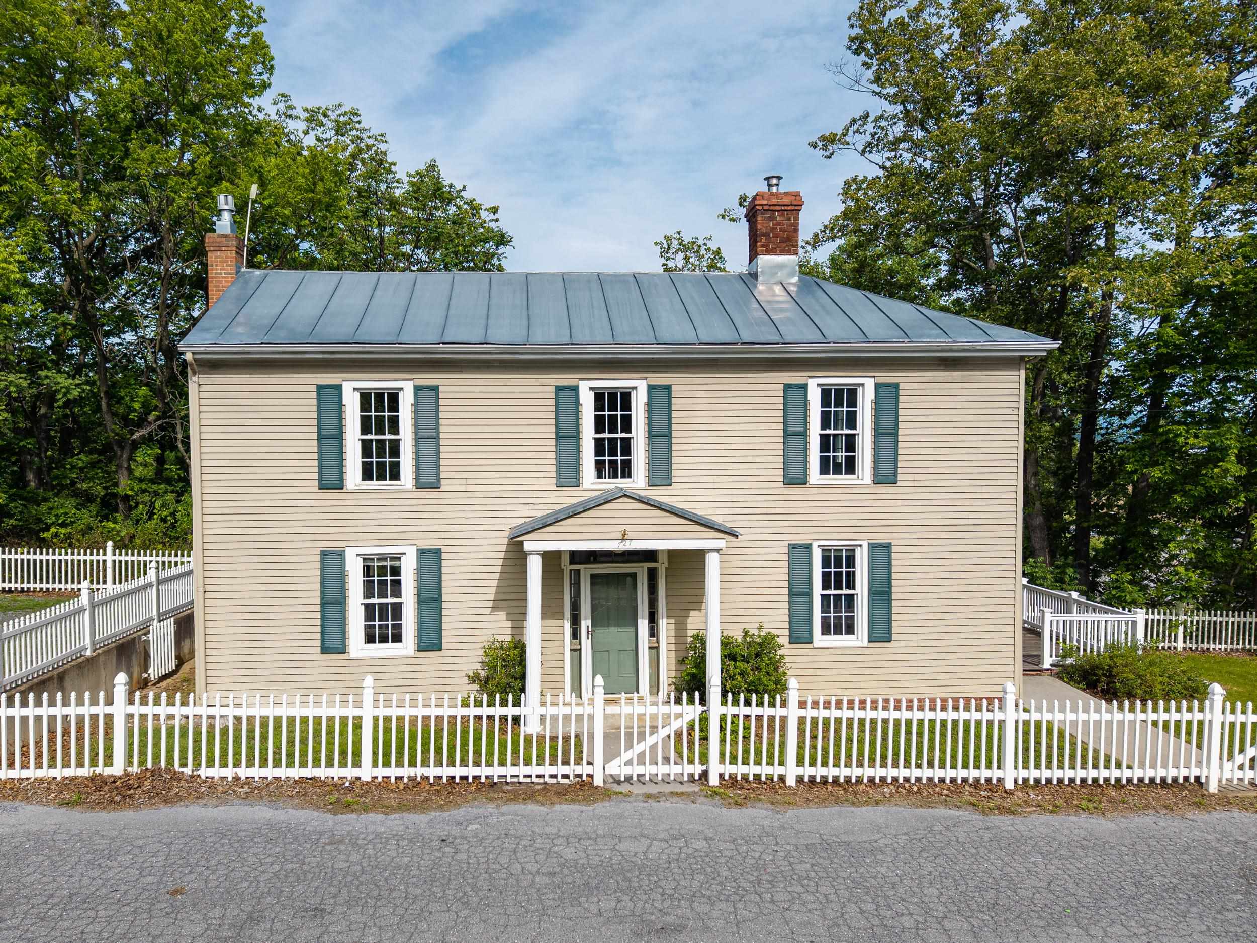 727 S MAIN ST, MOUNT CRAWFORD, Virginia 22841, 3 Bedrooms Bedrooms, ,1 BathroomBathrooms,Residential,727 S MAIN ST,677988 MLS # 677988