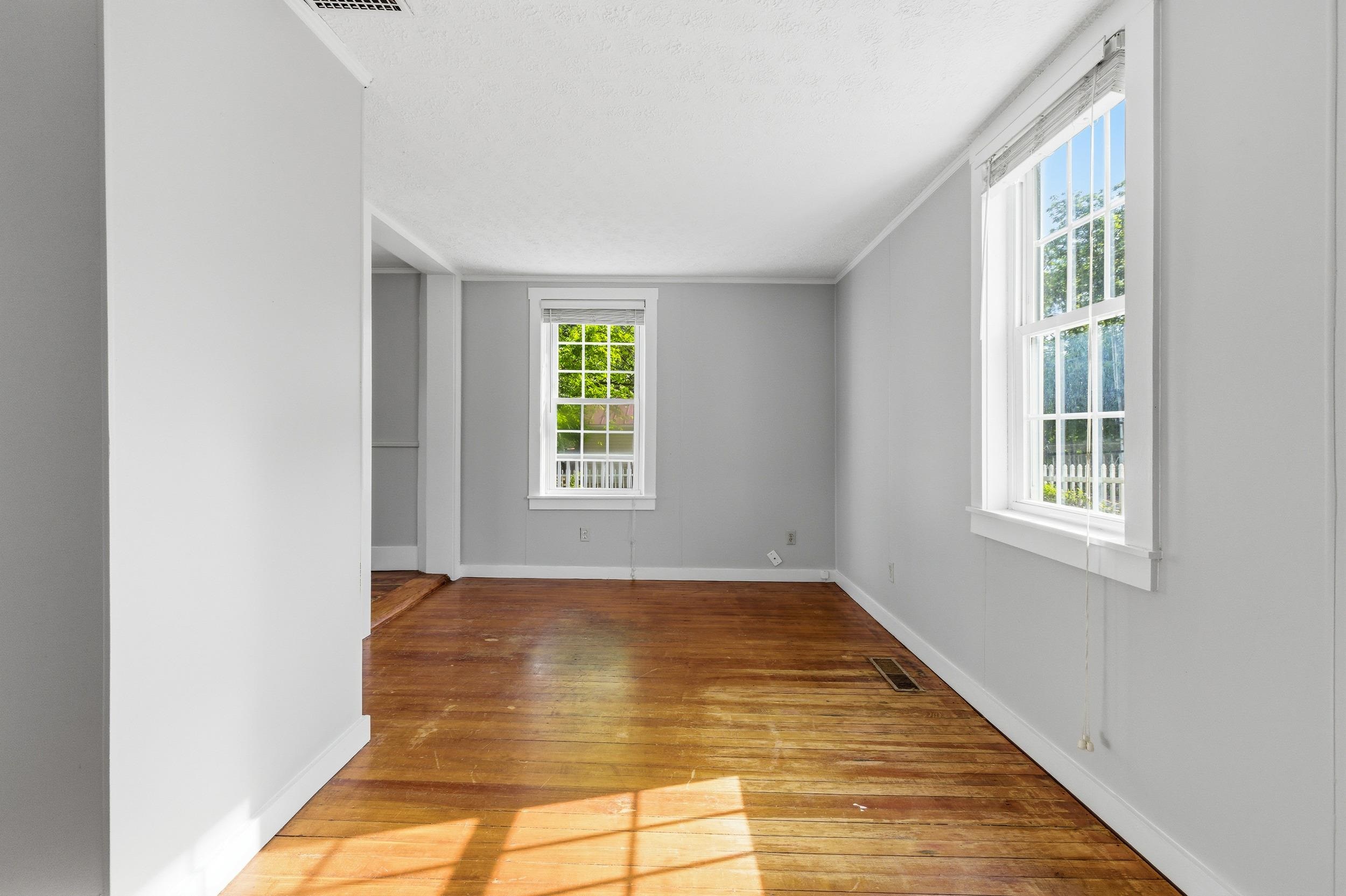 727 S MAIN ST, MOUNT CRAWFORD, Virginia 22841, 3 Bedrooms Bedrooms, ,1 BathroomBathrooms,Residential,727 S MAIN ST,677988 MLS # 677988