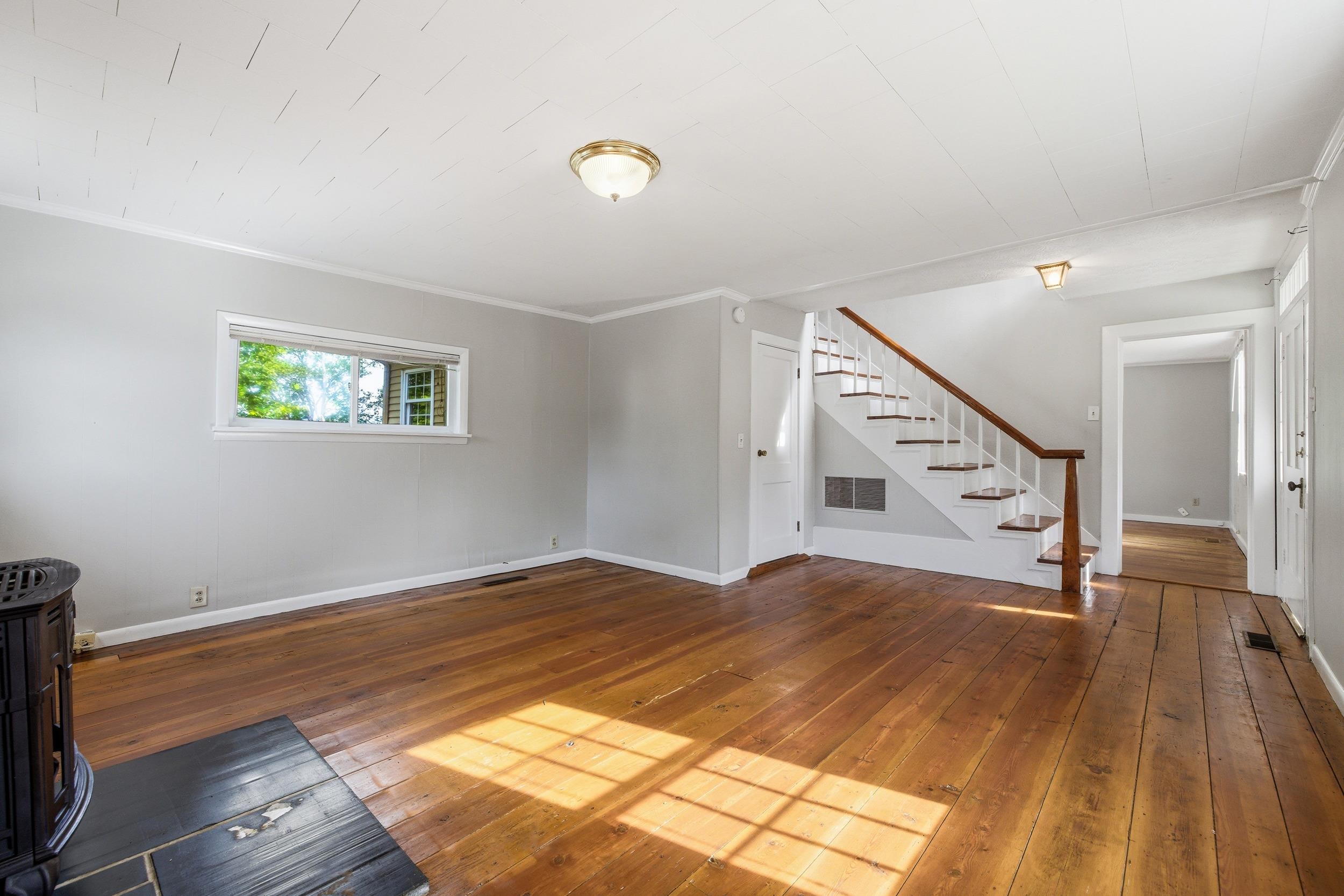 727 S MAIN ST, MOUNT CRAWFORD, Virginia 22841, 3 Bedrooms Bedrooms, ,1 BathroomBathrooms,Residential,727 S MAIN ST,677988 MLS # 677988