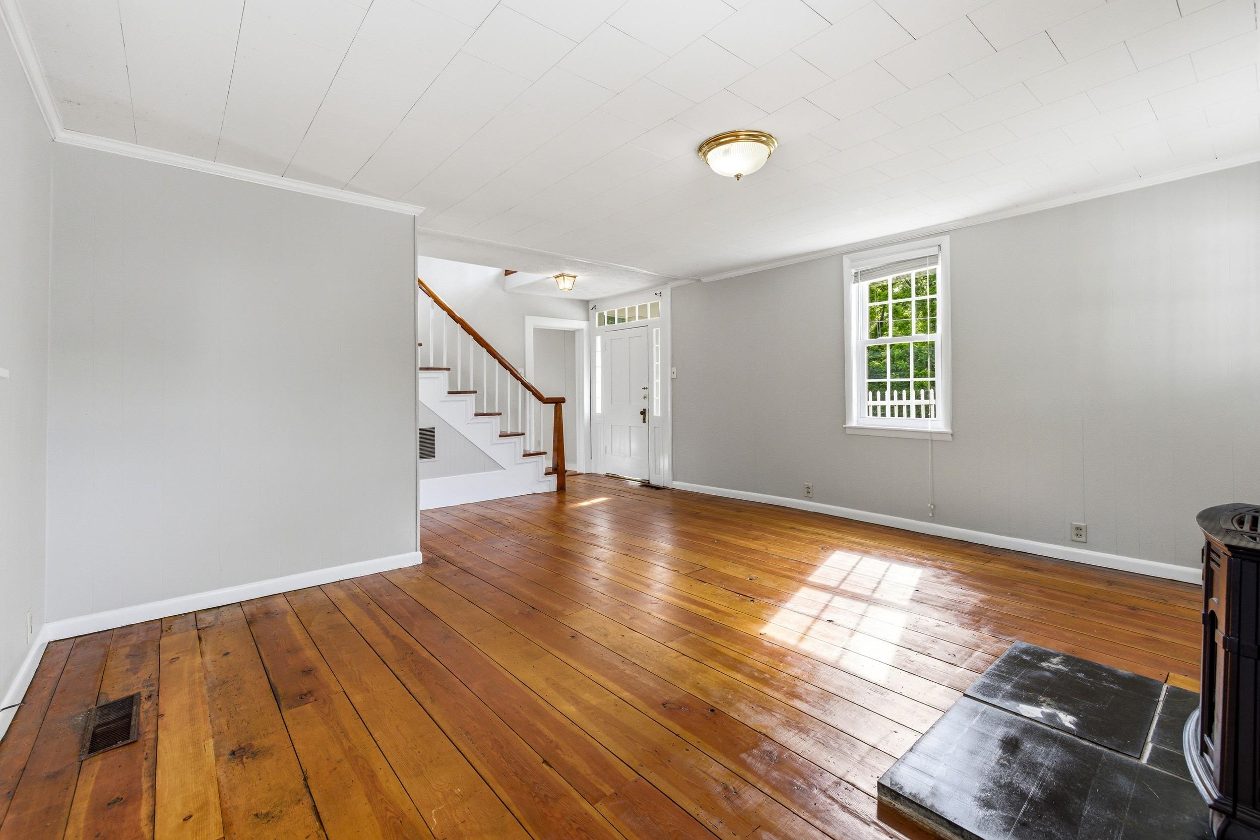 727 S MAIN ST, MOUNT CRAWFORD, Virginia 22841, 3 Bedrooms Bedrooms, ,1 BathroomBathrooms,Residential,727 S MAIN ST,677988 MLS # 677988