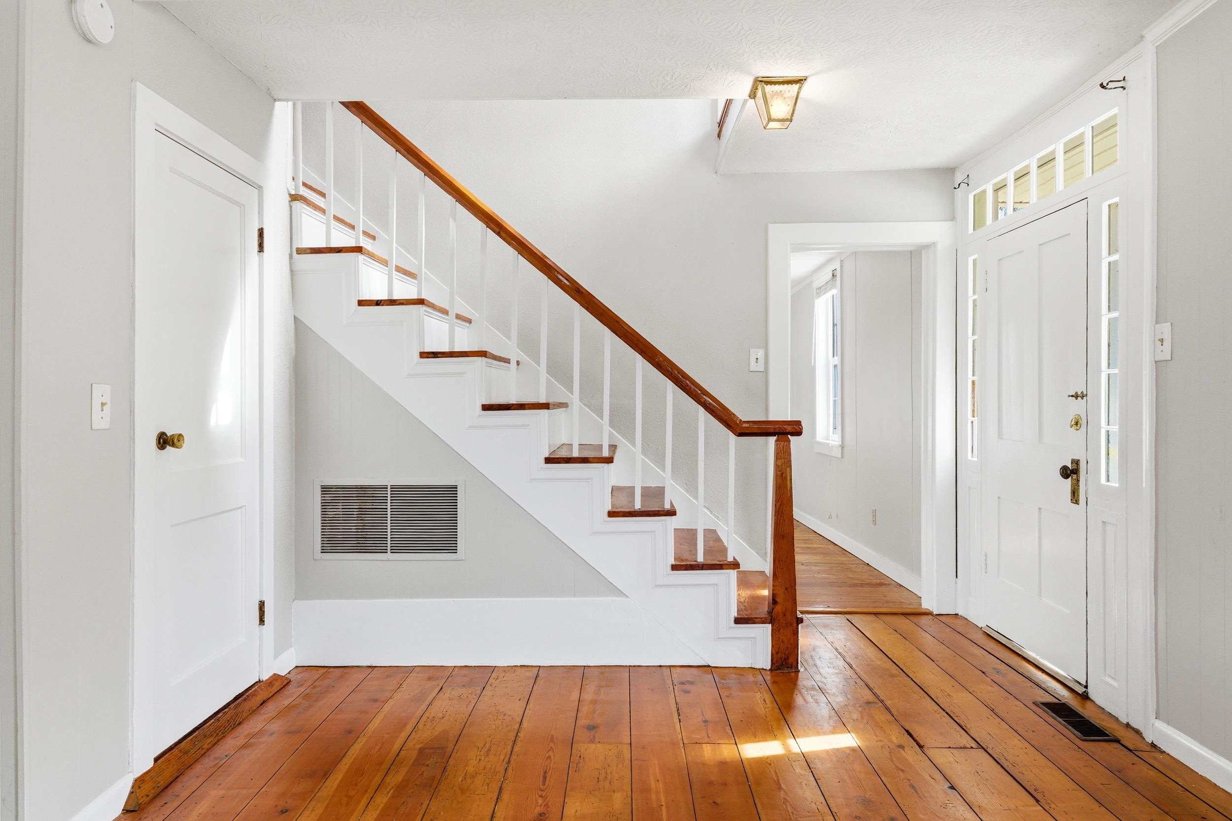 727 S MAIN ST, MOUNT CRAWFORD, Virginia 22841, 3 Bedrooms Bedrooms, ,1 BathroomBathrooms,Residential,727 S MAIN ST,677988 MLS # 677988