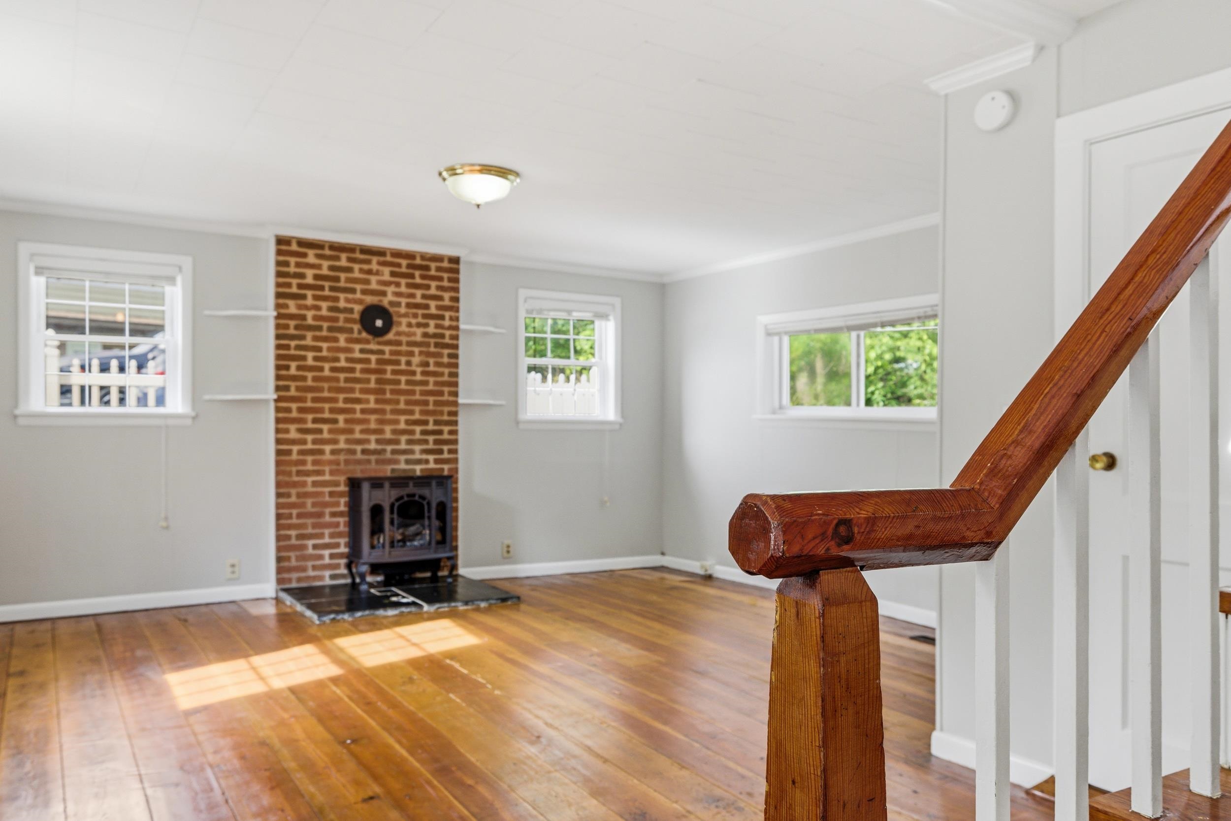 727 S MAIN ST, MOUNT CRAWFORD, Virginia 22841, 3 Bedrooms Bedrooms, ,1 BathroomBathrooms,Residential,727 S MAIN ST,677988 MLS # 677988
