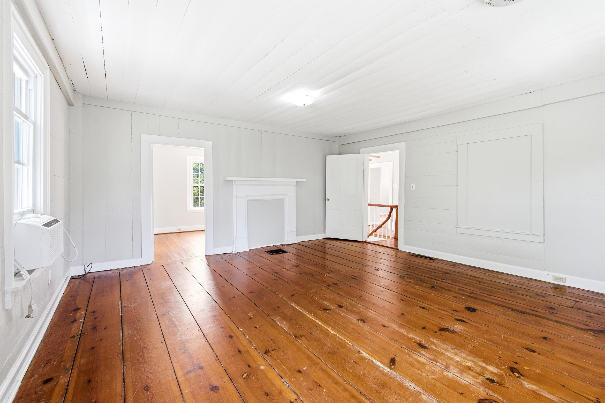 727 S MAIN ST, MOUNT CRAWFORD, Virginia 22841, 3 Bedrooms Bedrooms, ,1 BathroomBathrooms,Residential,727 S MAIN ST,677988 MLS # 677988