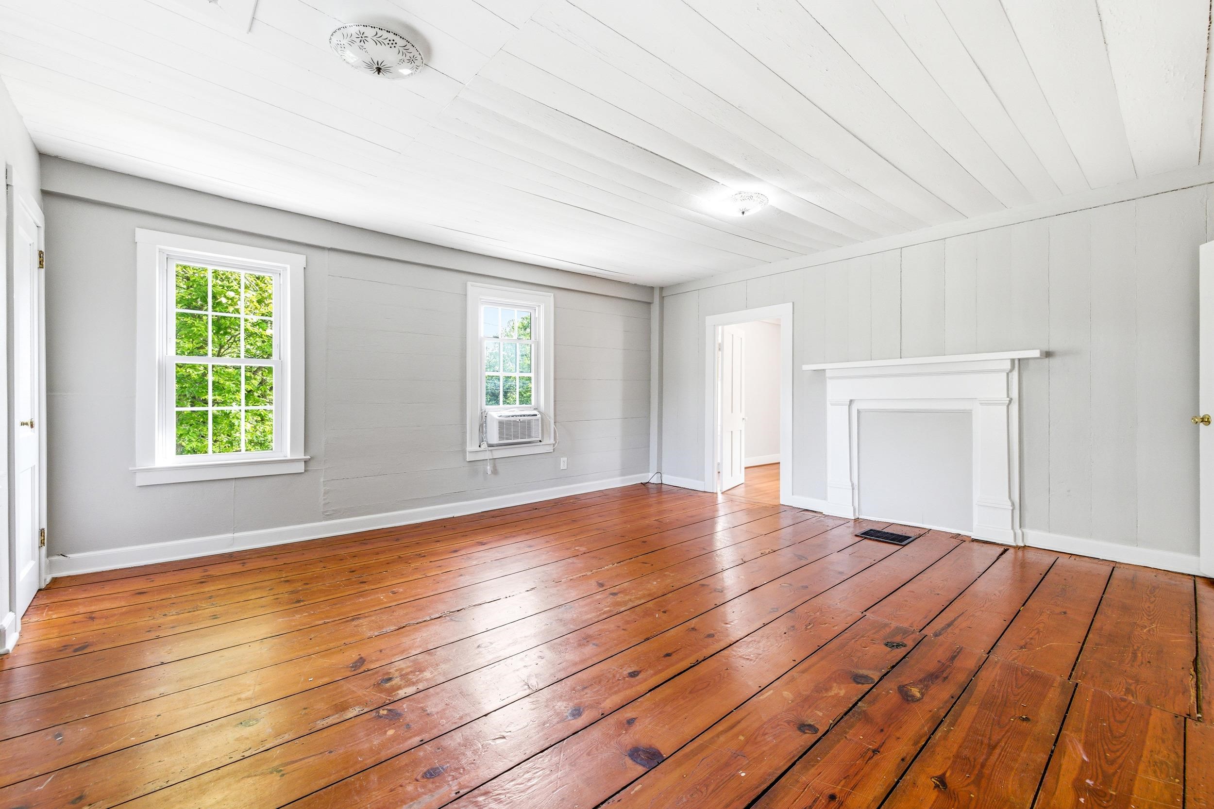 727 S MAIN ST, MOUNT CRAWFORD, Virginia 22841, 3 Bedrooms Bedrooms, ,1 BathroomBathrooms,Residential,727 S MAIN ST,677988 MLS # 677988