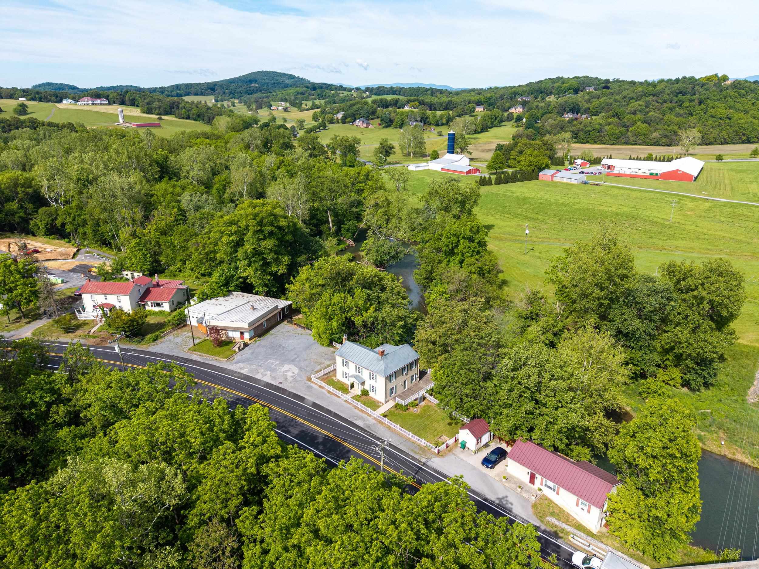 727 S MAIN ST, MOUNT CRAWFORD, Virginia 22841, 3 Bedrooms Bedrooms, ,1 BathroomBathrooms,Residential,727 S MAIN ST,677988 MLS # 677988