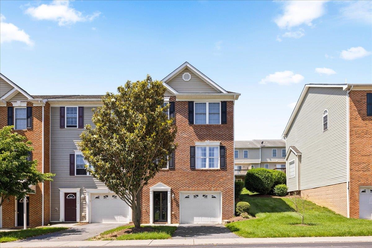 3042 CRYSTAL SPRING LN, ROCKINGHAM, Virginia 22801, 3 Bedrooms Bedrooms, ,2 BathroomsBathrooms,Residential,3042 CRYSTAL SPRING LN,677991 MLS # 677991