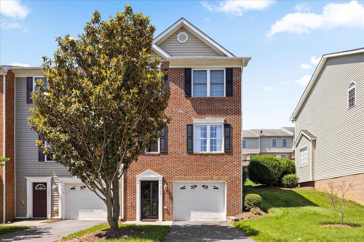 3042 CRYSTAL SPRING LN, ROCKINGHAM, Virginia 22801, 3 Bedrooms Bedrooms, ,2 BathroomsBathrooms,Residential,3042 CRYSTAL SPRING LN,677991 MLS # 677991