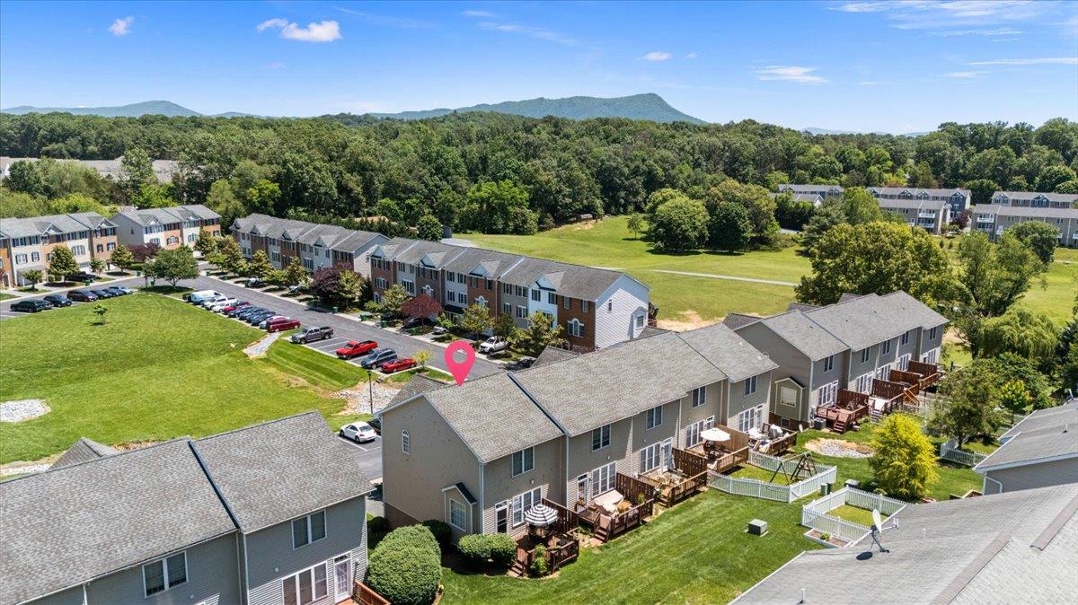 3042 CRYSTAL SPRING LN, ROCKINGHAM, Virginia 22801, 3 Bedrooms Bedrooms, ,2 BathroomsBathrooms,Residential,3042 CRYSTAL SPRING LN,677991 MLS # 677991