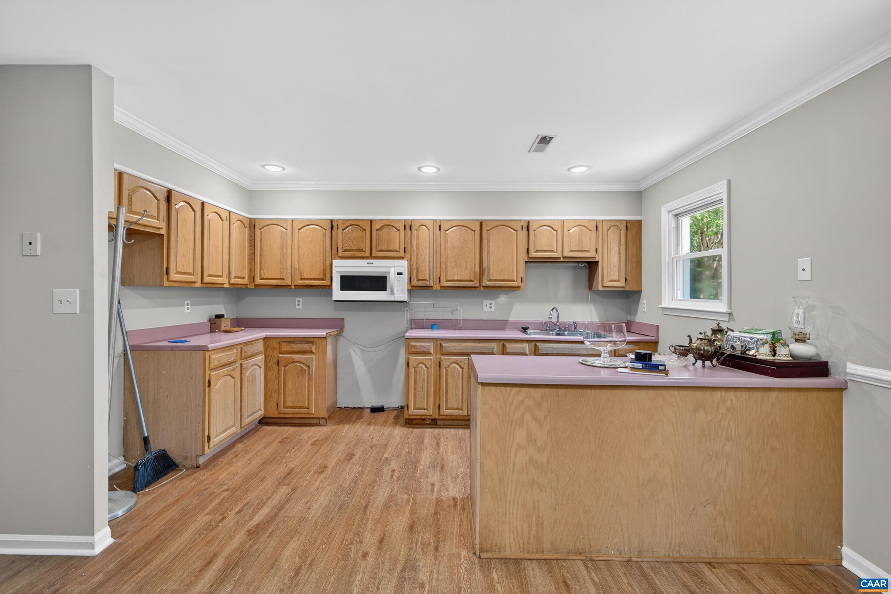213 OAK ST, CHARLOTTESVILLE, Virginia 22902, 3 Bedrooms Bedrooms, ,1 BathroomBathrooms,Residential,213 OAK ST,677993 MLS # 677993 213 OAK ST, CHARLOTTESVILLE, Virginia 22902, 3 Bedrooms Bedrooms, ,1 BathroomBathrooms,Residential,213 OAK ST,677993 MLS # 677993