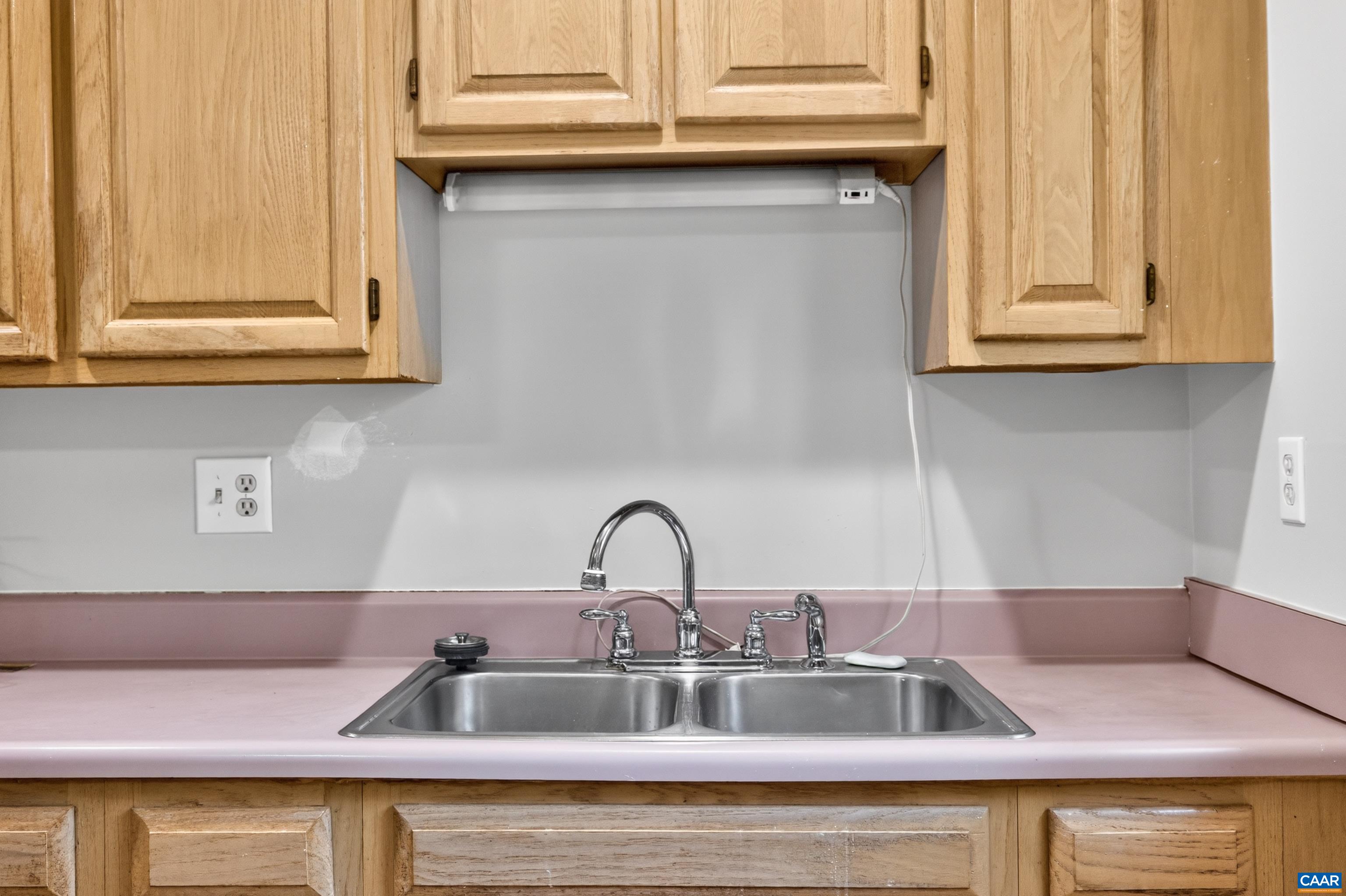 213 OAK ST, CHARLOTTESVILLE, Virginia 22902, 3 Bedrooms Bedrooms, ,1 BathroomBathrooms,Residential,213 OAK ST,677993 MLS # 677993 213 OAK ST, CHARLOTTESVILLE, Virginia 22902, 3 Bedrooms Bedrooms, ,1 BathroomBathrooms,Residential,213 OAK ST,677993 MLS # 677993