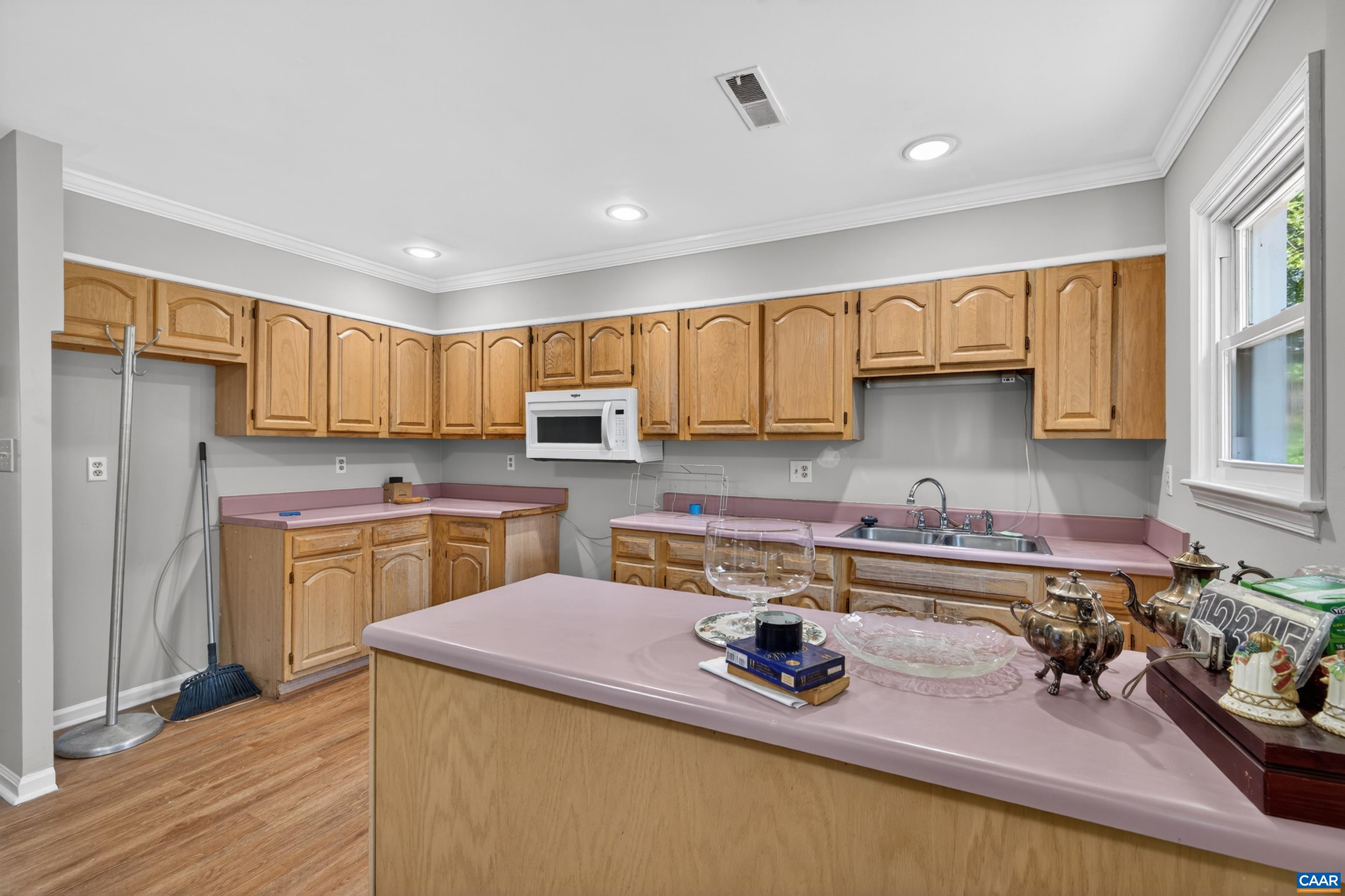 213 OAK ST, CHARLOTTESVILLE, Virginia 22902, 3 Bedrooms Bedrooms, ,1 BathroomBathrooms,Residential,213 OAK ST,677993 MLS # 677993 213 OAK ST, CHARLOTTESVILLE, Virginia 22902, 3 Bedrooms Bedrooms, ,1 BathroomBathrooms,Residential,213 OAK ST,677993 MLS # 677993