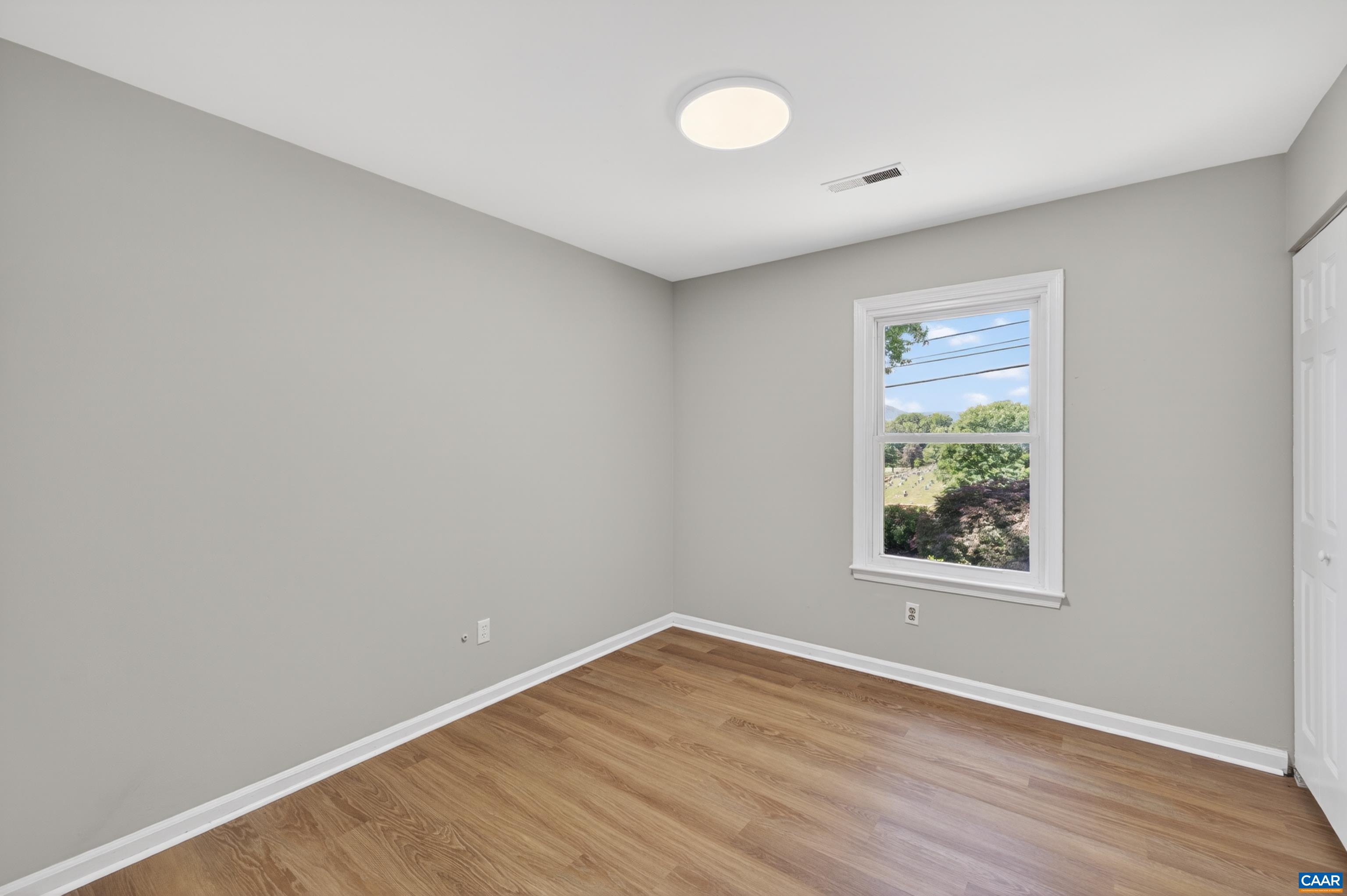 213 OAK ST, CHARLOTTESVILLE, Virginia 22902, 3 Bedrooms Bedrooms, ,1 BathroomBathrooms,Residential,213 OAK ST,677993 MLS # 677993 213 OAK ST, CHARLOTTESVILLE, Virginia 22902, 3 Bedrooms Bedrooms, ,1 BathroomBathrooms,Residential,213 OAK ST,677993 MLS # 677993