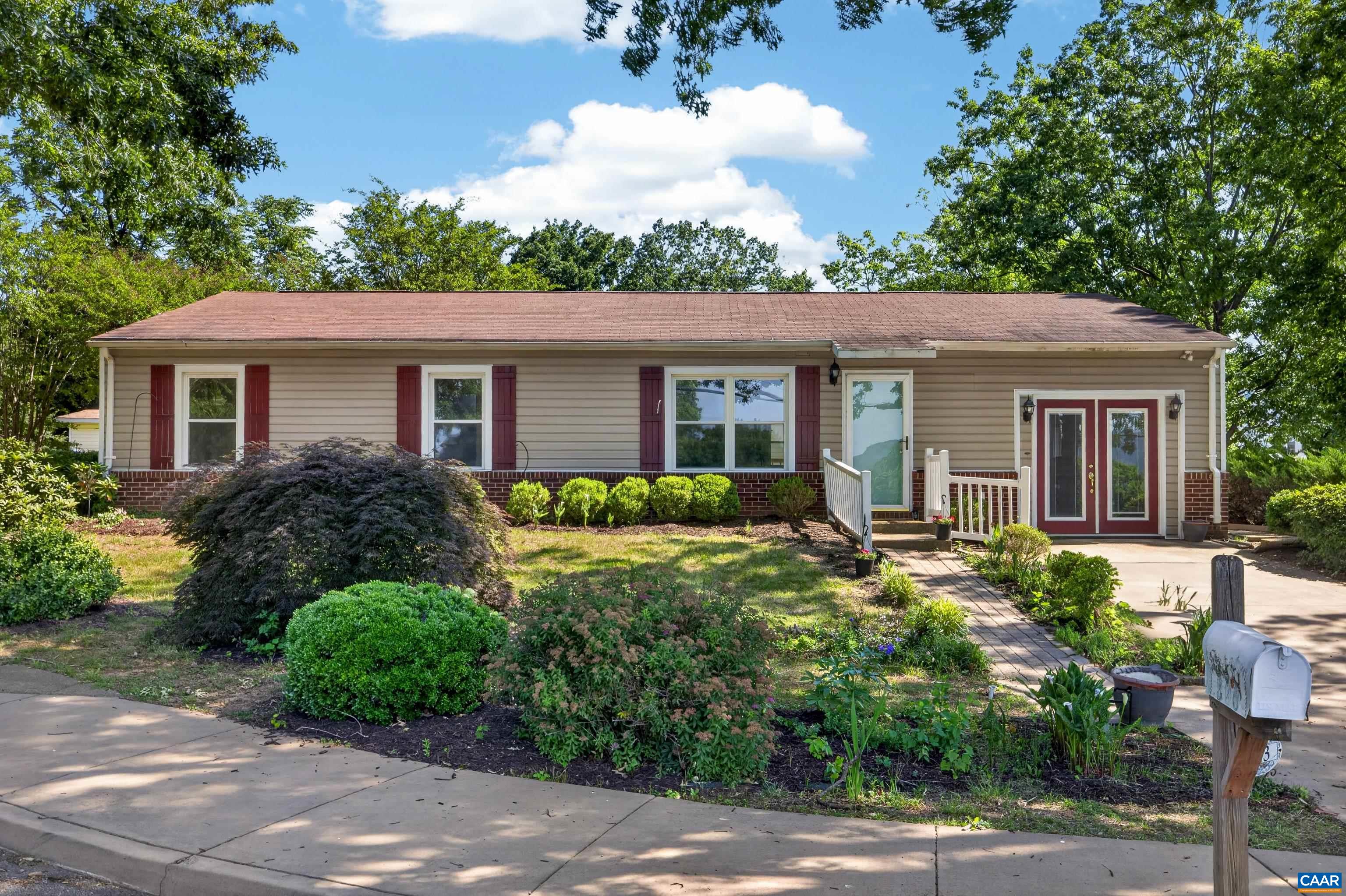 213 OAK ST, CHARLOTTESVILLE, Virginia 22902, 3 Bedrooms Bedrooms, ,1 BathroomBathrooms,Residential,213 OAK ST,677993 MLS # 677993 213 OAK ST, CHARLOTTESVILLE, Virginia 22902, 3 Bedrooms Bedrooms, ,1 BathroomBathrooms,Residential,213 OAK ST,677993 MLS # 677993
