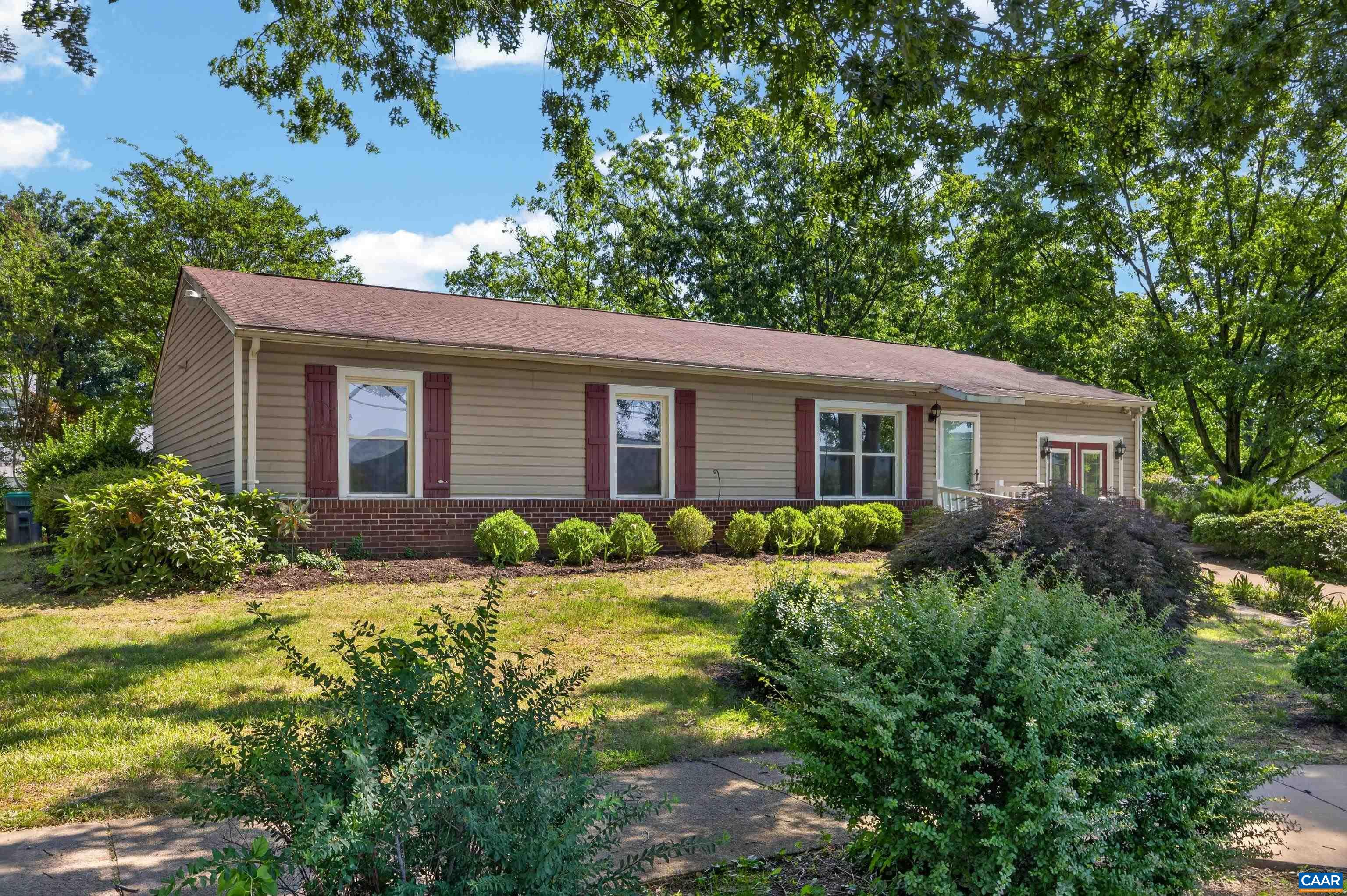 213 OAK ST, CHARLOTTESVILLE, Virginia 22902, 3 Bedrooms Bedrooms, ,1 BathroomBathrooms,Residential,213 OAK ST,677993 MLS # 677993 213 OAK ST, CHARLOTTESVILLE, Virginia 22902, 3 Bedrooms Bedrooms, ,1 BathroomBathrooms,Residential,213 OAK ST,677993 MLS # 677993