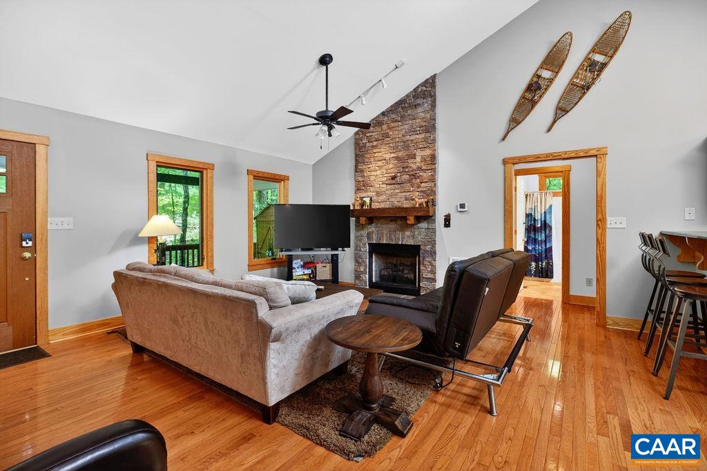 17 PINE SISKIN LN, ROSELAND, Virginia 22967, 5 Bedrooms Bedrooms, ,3 BathroomsBathrooms,Residential,17 PINE SISKIN LN,677998 MLS # 677998