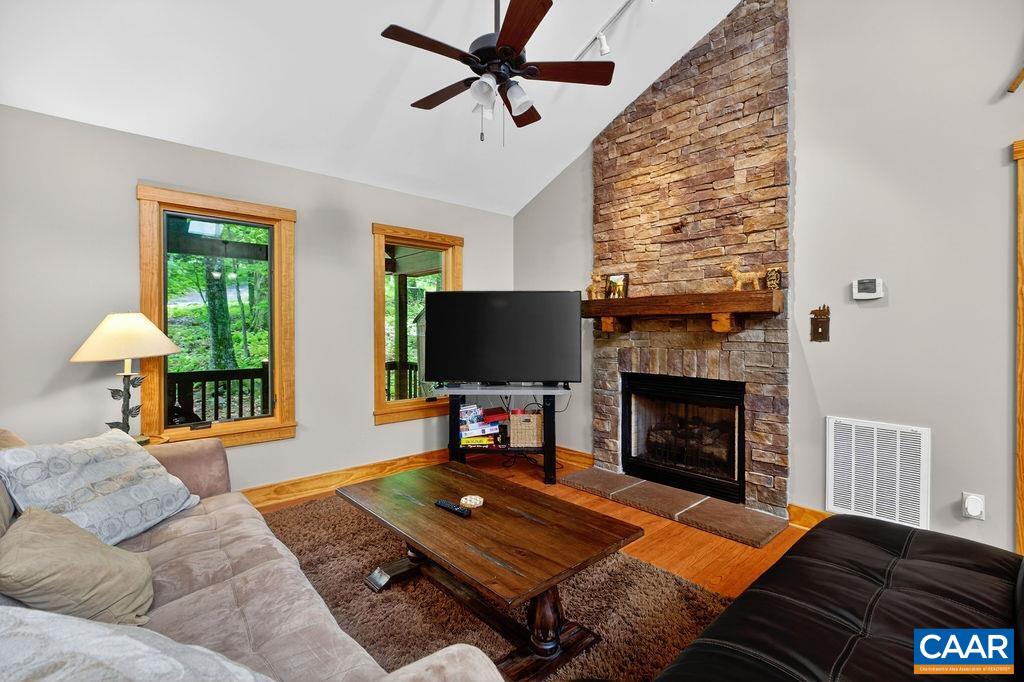 17 PINE SISKIN LN, ROSELAND, Virginia 22967, 5 Bedrooms Bedrooms, ,3 BathroomsBathrooms,Residential,17 PINE SISKIN LN,677998 MLS # 677998