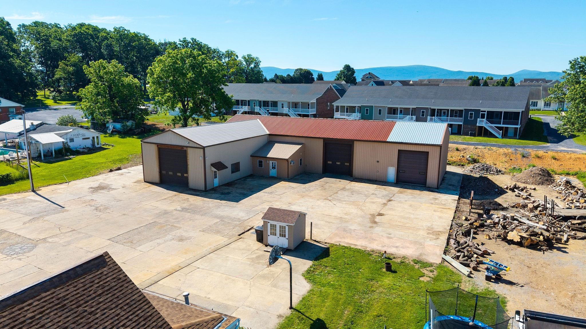 3231 STUARTS DRAFT HWY, STUARTS DRAFT, Virginia 24477, ,Commercial,3231 STUARTS DRAFT HWY,678004 MLS # 678004 3231 STUARTS DRAFT HWY, STUARTS DRAFT, Virginia 24477, ,Commercial,3231 STUARTS DRAFT HWY,678004 MLS # 678004