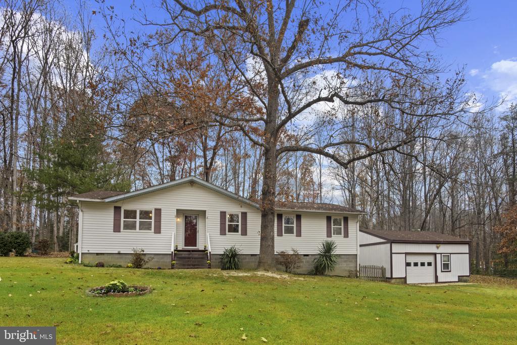 11013 FOREST HOLLOW DR, BUMPASS, Virginia 23024, 4 Bedrooms Bedrooms, ,2 BathroomsBathrooms,Residential,11013 FOREST HOLLOW DR,VASP2040882 MLS # VASP2040882