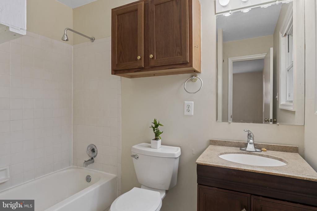 11013 FOREST HOLLOW DR, BUMPASS, Virginia 23024, 4 Bedrooms Bedrooms, ,2 BathroomsBathrooms,Residential,11013 FOREST HOLLOW DR,VASP2040882 MLS # VASP2040882