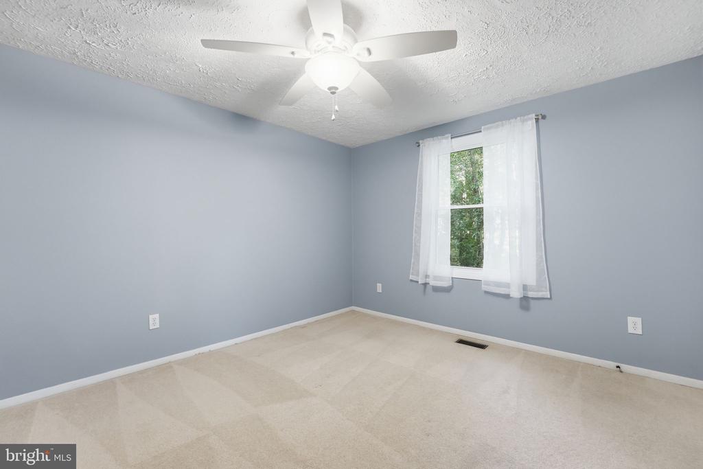 12203 WILDERNESS PARK DR, SPOTSYLVANIA, Virginia 22551, 3 Bedrooms Bedrooms, ,2 BathroomsBathrooms,Residential,12203 WILDERNESS PARK DR,VASP2041834 MLS # VASP2041834