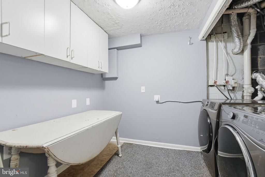 12203 WILDERNESS PARK DR, SPOTSYLVANIA, Virginia 22551, 3 Bedrooms Bedrooms, ,2 BathroomsBathrooms,Residential,12203 WILDERNESS PARK DR,VASP2041834 MLS # VASP2041834