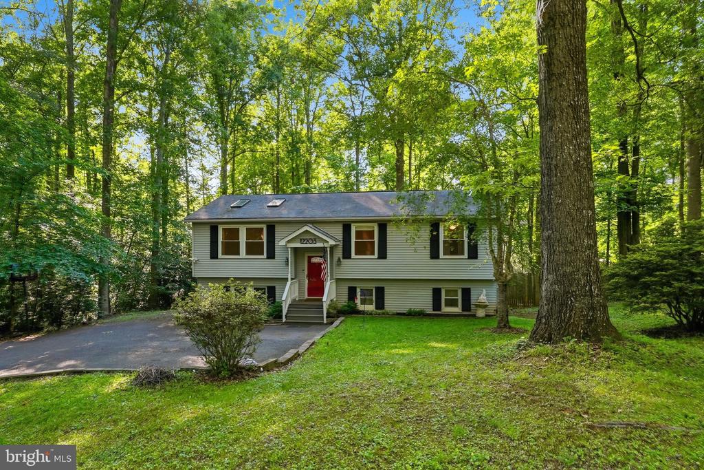 12203 WILDERNESS PARK DR, SPOTSYLVANIA, Virginia 22551, 3 Bedrooms Bedrooms, ,2 BathroomsBathrooms,Residential,12203 WILDERNESS PARK DR,VASP2041834 MLS # VASP2041834