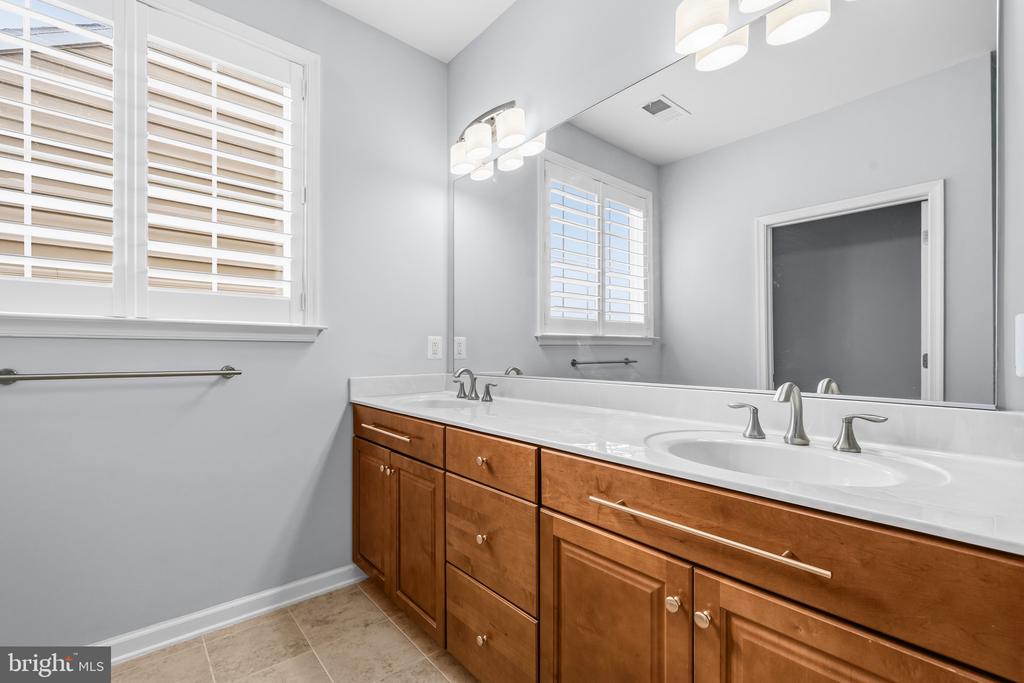 9813 BALLS BLUFF DR, FREDERICKSBURG, Virginia 22407, 4 Bedrooms Bedrooms, ,3 BathroomsBathrooms,Residential,9813 BALLS BLUFF DR,VASP2042044 MLS # VASP2042044