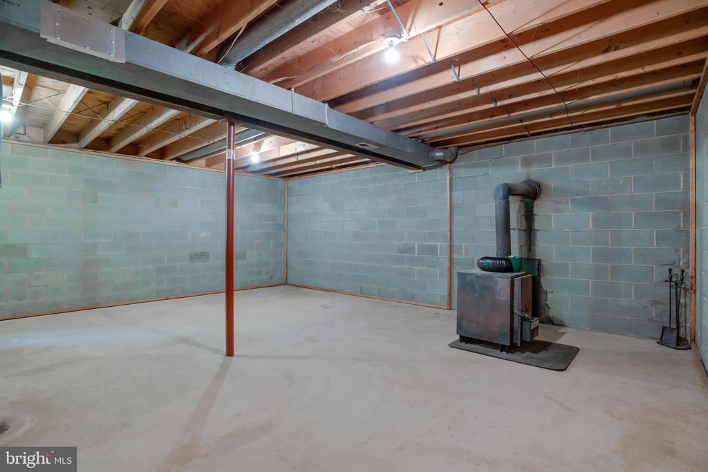 803 WEAVER HOLLOW RD, BANCO, Virginia 22711, 3 Bedrooms Bedrooms, ,2 BathroomsBathrooms,Residential,803 WEAVER HOLLOW RD,VAMA2002774 MLS # VAMA2002774