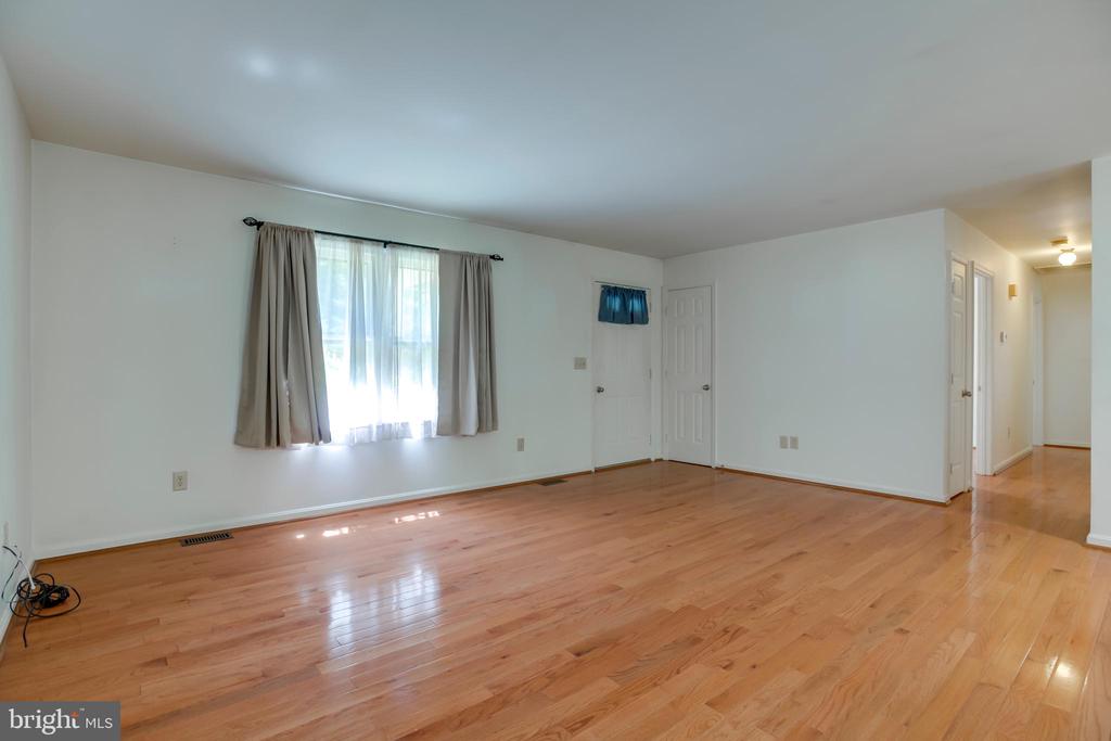 803 WEAVER HOLLOW RD, BANCO, Virginia 22711, 3 Bedrooms Bedrooms, ,2 BathroomsBathrooms,Residential,803 WEAVER HOLLOW RD,VAMA2002774 MLS # VAMA2002774