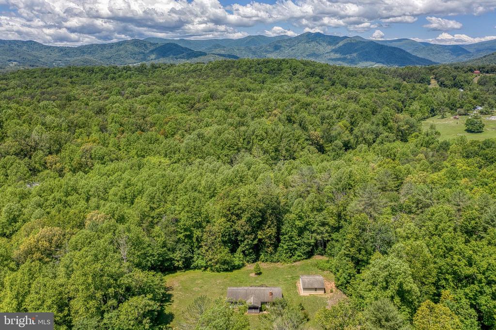 803 WEAVER HOLLOW RD, BANCO, Virginia 22711, 3 Bedrooms Bedrooms, ,2 BathroomsBathrooms,Residential,803 WEAVER HOLLOW RD,VAMA2002774 MLS # VAMA2002774