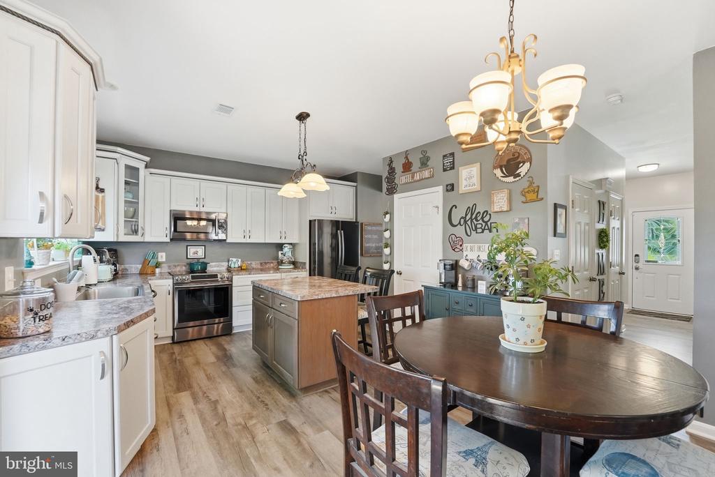 620 KINGS GRANT RD, CULPEPER, Virginia 22701, 4 Bedrooms Bedrooms, ,2 BathroomsBathrooms,Residential,620 KINGS GRANT RD,VACU2013828 MLS # VACU2013828