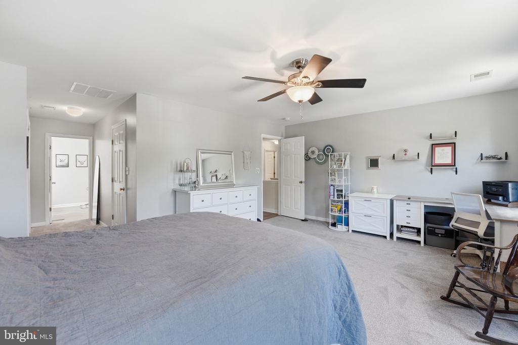 620 KINGS GRANT RD, CULPEPER, Virginia 22701, 4 Bedrooms Bedrooms, ,2 BathroomsBathrooms,Residential,620 KINGS GRANT RD,VACU2013828 MLS # VACU2013828