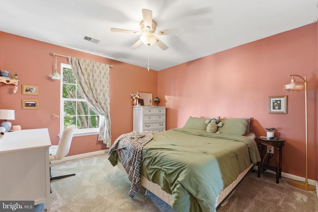 620 KINGS GRANT RD, CULPEPER, Virginia 22701, 4 Bedrooms Bedrooms, ,2 BathroomsBathrooms,Residential,620 KINGS GRANT RD,VACU2013828 MLS # VACU2013828