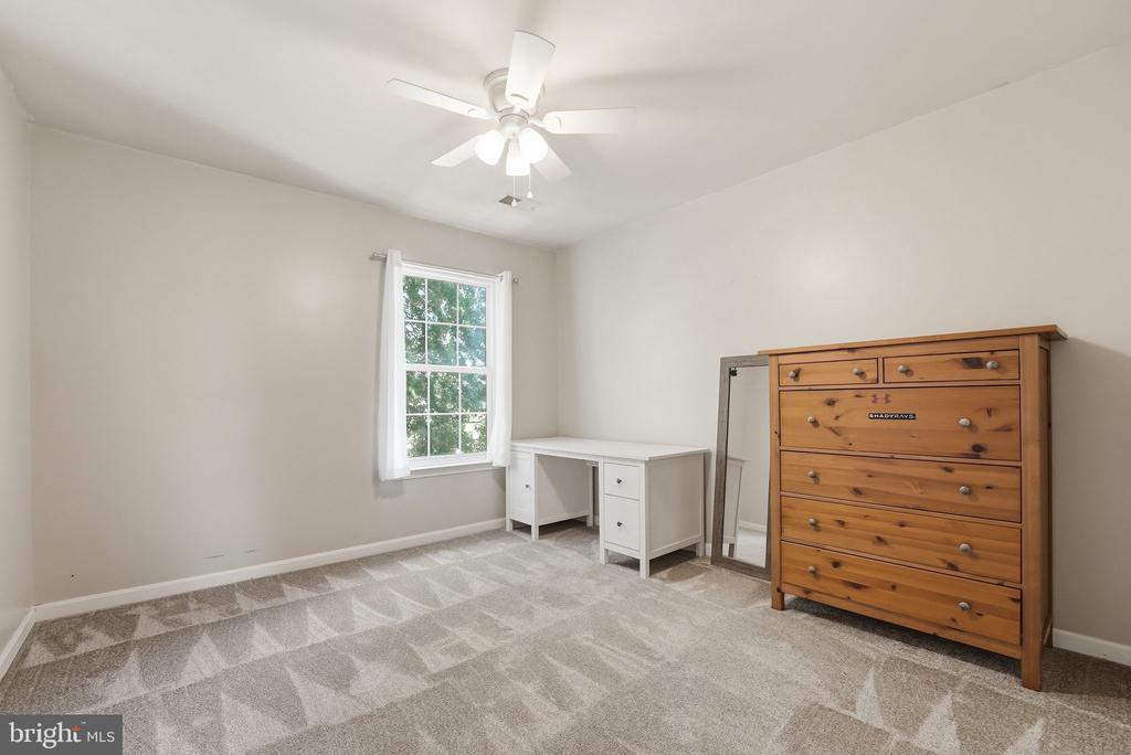620 KINGS GRANT RD, CULPEPER, Virginia 22701, 4 Bedrooms Bedrooms, ,2 BathroomsBathrooms,Residential,620 KINGS GRANT RD,VACU2013828 MLS # VACU2013828