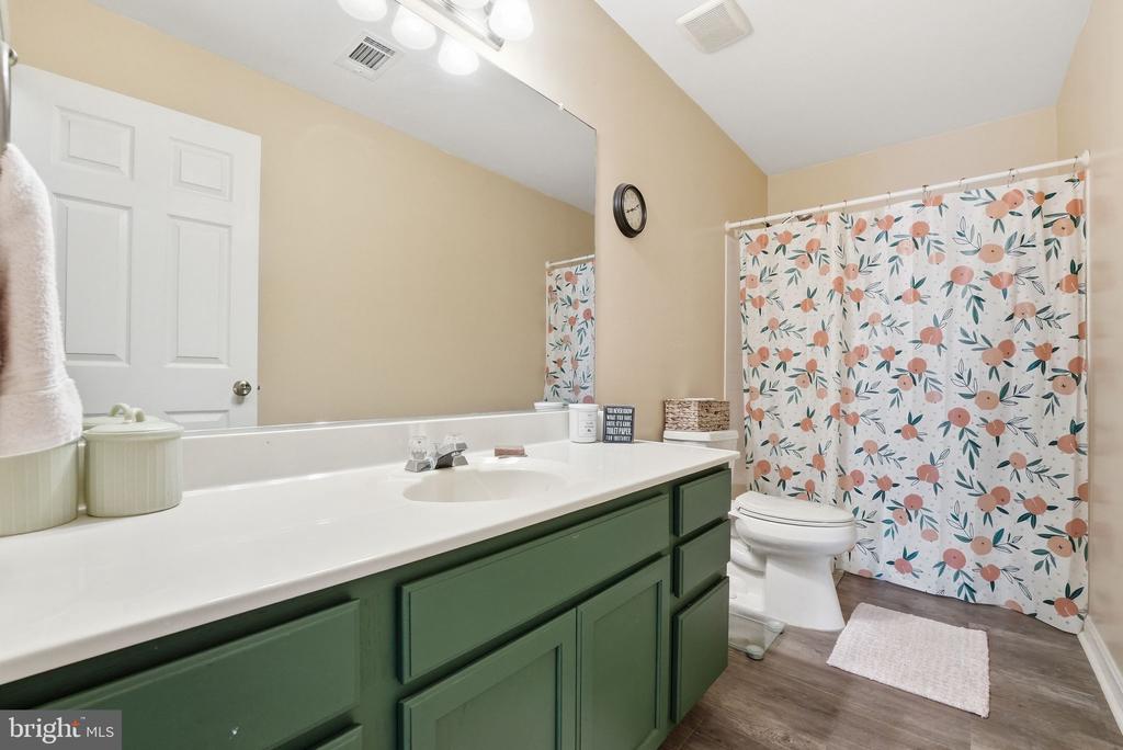 620 KINGS GRANT RD, CULPEPER, Virginia 22701, 4 Bedrooms Bedrooms, ,2 BathroomsBathrooms,Residential,620 KINGS GRANT RD,VACU2013828 MLS # VACU2013828