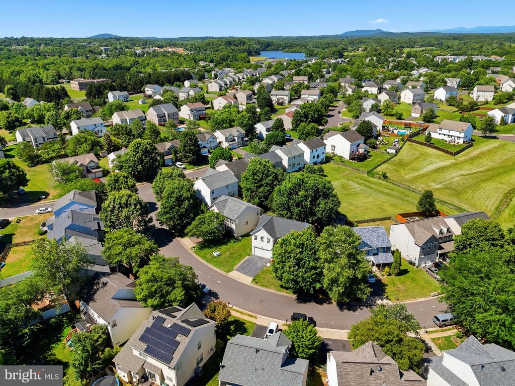 620 KINGS GRANT RD, CULPEPER, Virginia 22701, 4 Bedrooms Bedrooms, ,2 BathroomsBathrooms,Residential,620 KINGS GRANT RD,VACU2013828 MLS # VACU2013828