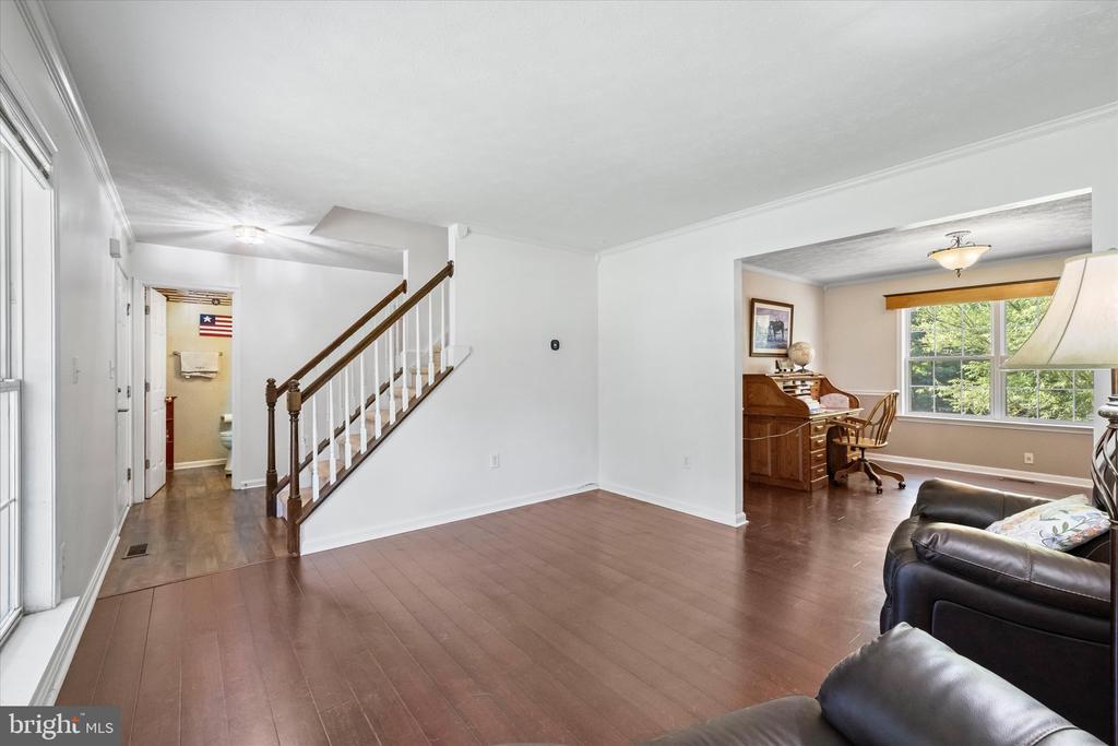 126 VALLEY VIEW RD, FREDERICKSBURG, Virginia 22407, 4 Bedrooms Bedrooms, ,2 BathroomsBathrooms,Residential,BREEZEWOOD,126 VALLEY VIEW RD,VASP2042454 MLS # VASP2042454