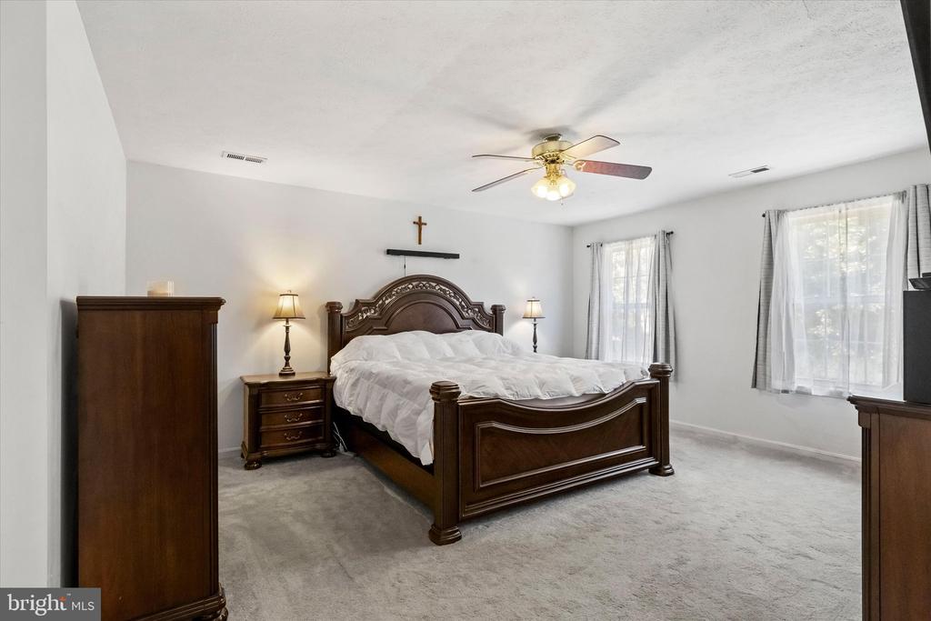 126 VALLEY VIEW RD, FREDERICKSBURG, Virginia 22407, 4 Bedrooms Bedrooms, ,2 BathroomsBathrooms,Residential,BREEZEWOOD,126 VALLEY VIEW RD,VASP2042454 MLS # VASP2042454