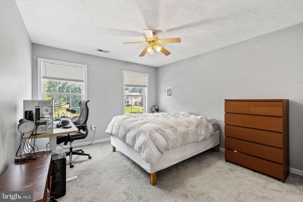 126 VALLEY VIEW RD, FREDERICKSBURG, Virginia 22407, 4 Bedrooms Bedrooms, ,2 BathroomsBathrooms,Residential,BREEZEWOOD,126 VALLEY VIEW RD,VASP2042454 MLS # VASP2042454