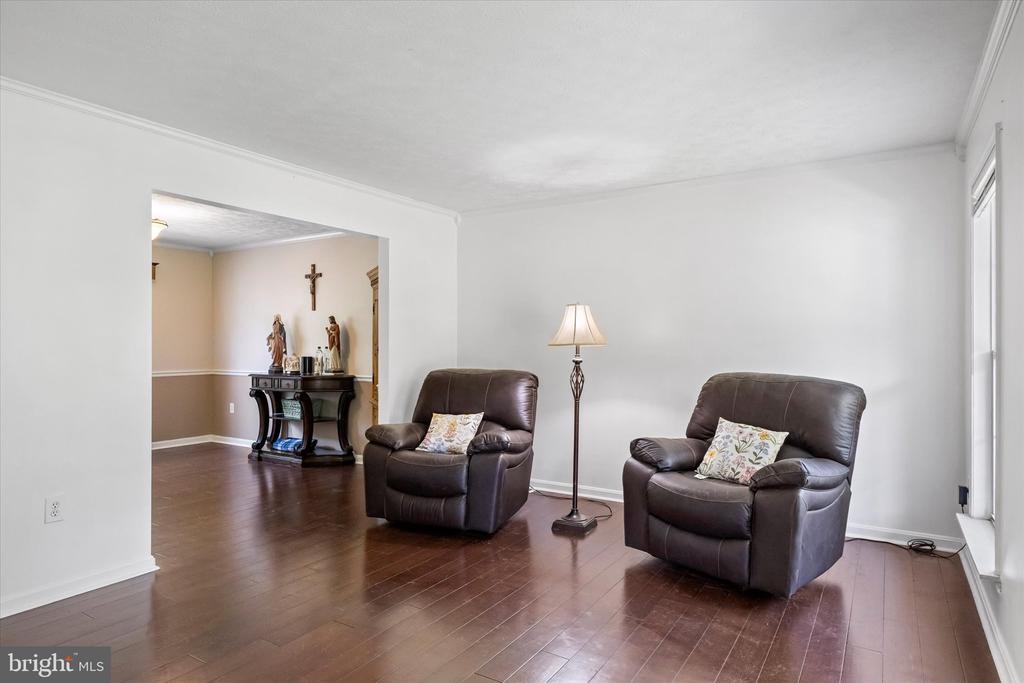 126 VALLEY VIEW RD, FREDERICKSBURG, Virginia 22407, 4 Bedrooms Bedrooms, ,2 BathroomsBathrooms,Residential,BREEZEWOOD,126 VALLEY VIEW RD,VASP2042454 MLS # VASP2042454