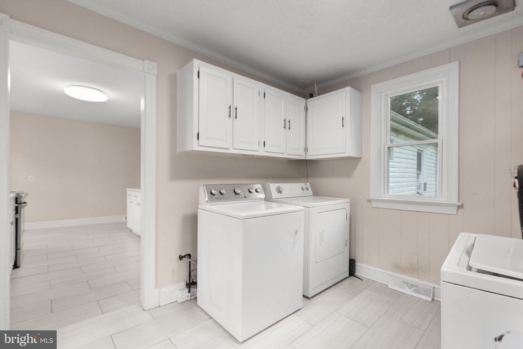 10669 POST OAK RD, SPOTSYLVANIA, Virginia 22551, 3 Bedrooms Bedrooms, ,1 BathroomBathrooms,Residential,10669 POST OAK RD,VASP2040260 MLS # VASP2040260