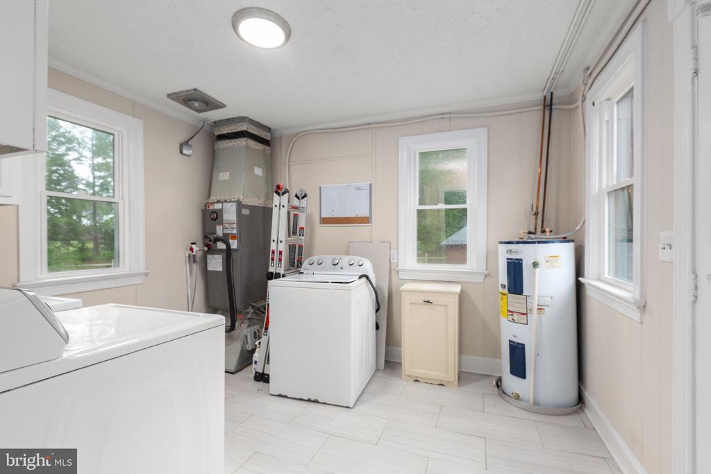 10669 POST OAK RD, SPOTSYLVANIA, Virginia 22551, 3 Bedrooms Bedrooms, ,1 BathroomBathrooms,Residential,10669 POST OAK RD,VASP2040260 MLS # VASP2040260