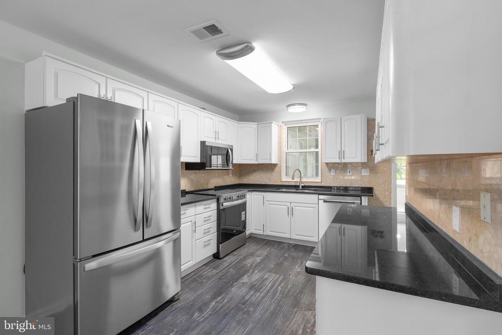 10827 CATHARPIN RD, SPOTSYLVANIA, Virginia 22553, 4 Bedrooms Bedrooms, ,2 BathroomsBathrooms,Residential,10827 CATHARPIN RD,VASP2042314 MLS # VASP2042314