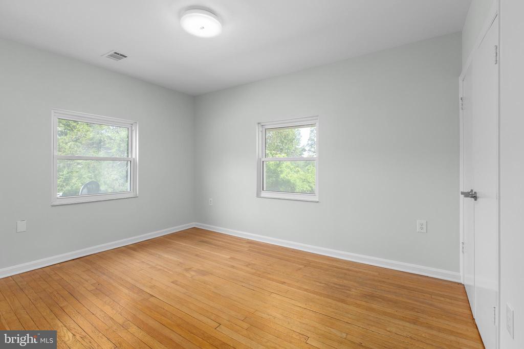 10827 CATHARPIN RD, SPOTSYLVANIA, Virginia 22553, 4 Bedrooms Bedrooms, ,2 BathroomsBathrooms,Residential,10827 CATHARPIN RD,VASP2042314 MLS # VASP2042314