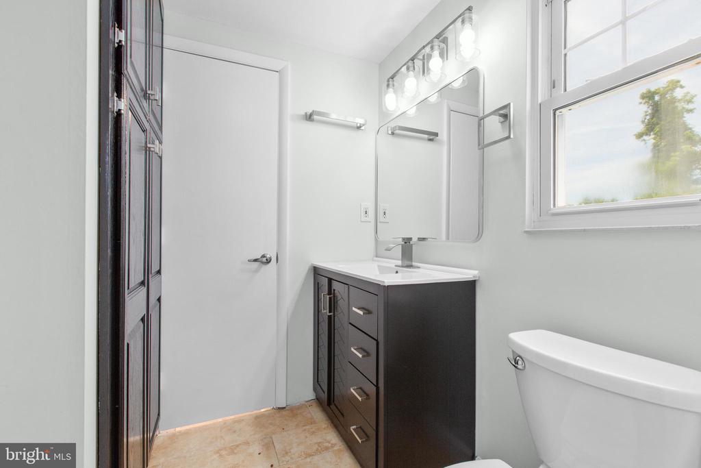 10827 CATHARPIN RD, SPOTSYLVANIA, Virginia 22553, 4 Bedrooms Bedrooms, ,2 BathroomsBathrooms,Residential,10827 CATHARPIN RD,VASP2042314 MLS # VASP2042314