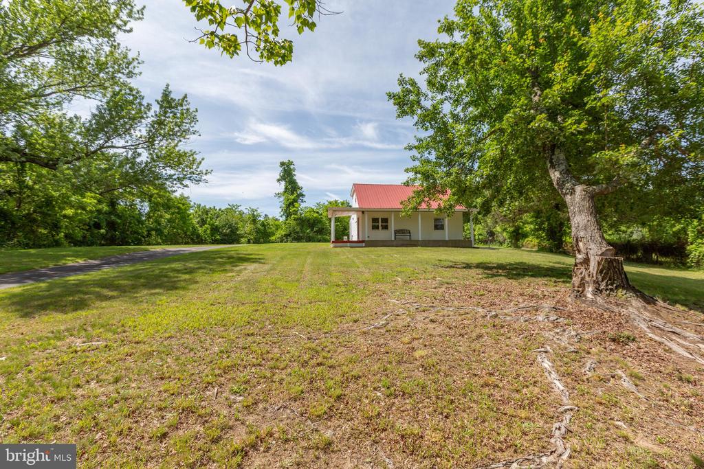 10827 CATHARPIN RD, SPOTSYLVANIA, Virginia 22553, 4 Bedrooms Bedrooms, ,2 BathroomsBathrooms,Residential,10827 CATHARPIN RD,VASP2042314 MLS # VASP2042314