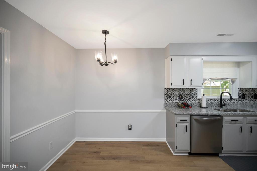 5817 UP A WAY DR, FREDERICKSBURG, Virginia 22407, 3 Bedrooms Bedrooms, ,2 BathroomsBathrooms,Residential,5817 UP A WAY DR,VASP2042538 MLS # VASP2042538
